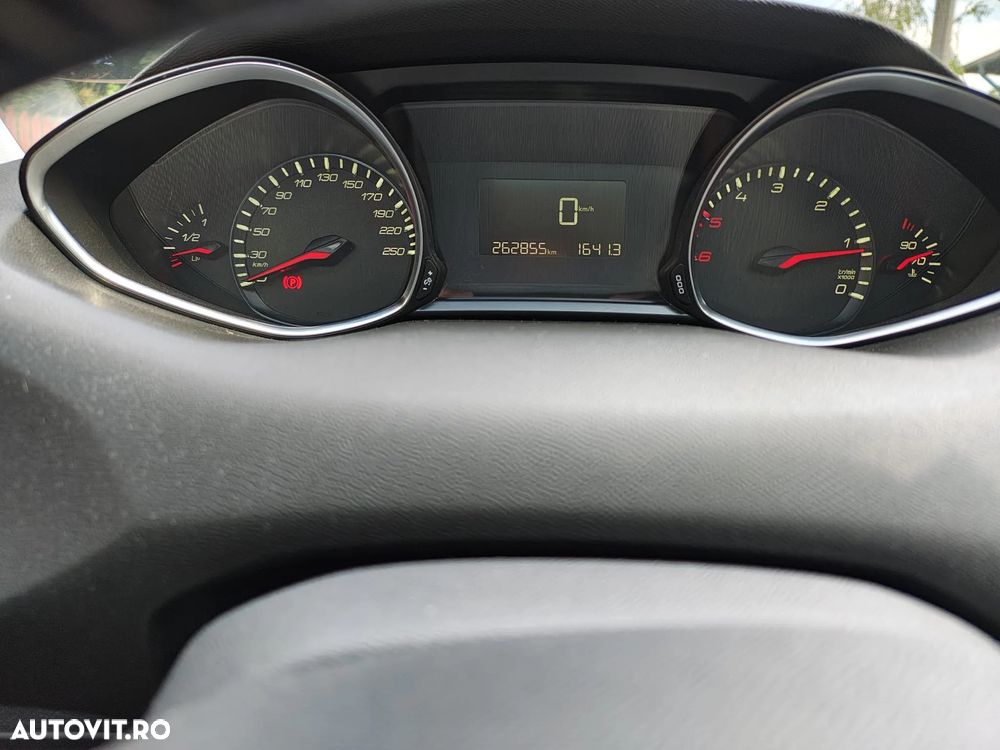 Peugeot 308 - 4