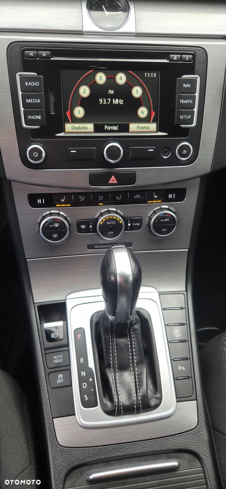 Volkswagen Passat Variant 2.0 TDI DSG BlueMotion Technology Highline - 29