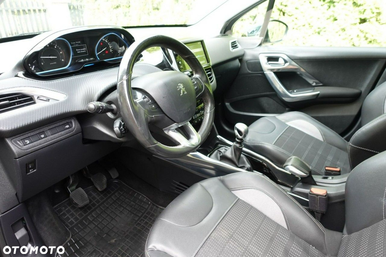 Peugeot 2008 - 13