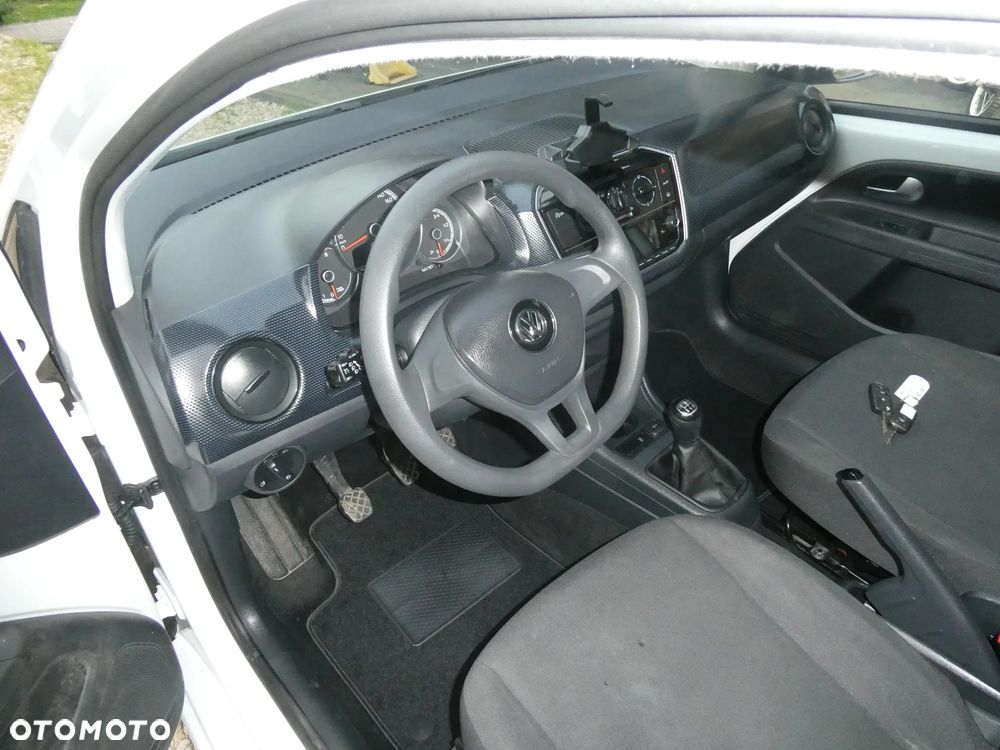 Volkswagen up! 1.0 Beats - 18