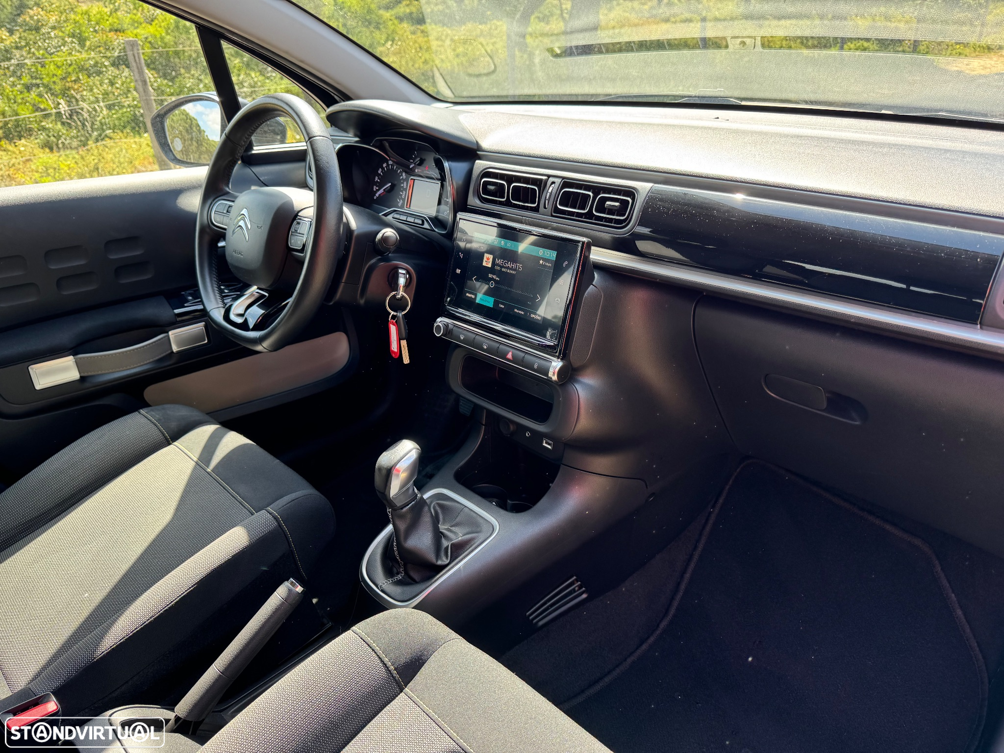 Citroën C3 1.2 PureTech Shine - 9
