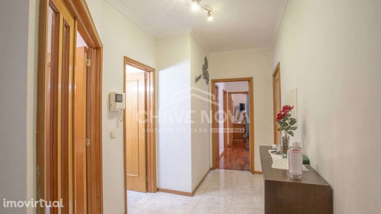 Apartamento T2 com 100m² e boas acessibilidades GRJ/00174/CO - Grande imagem: 2/12