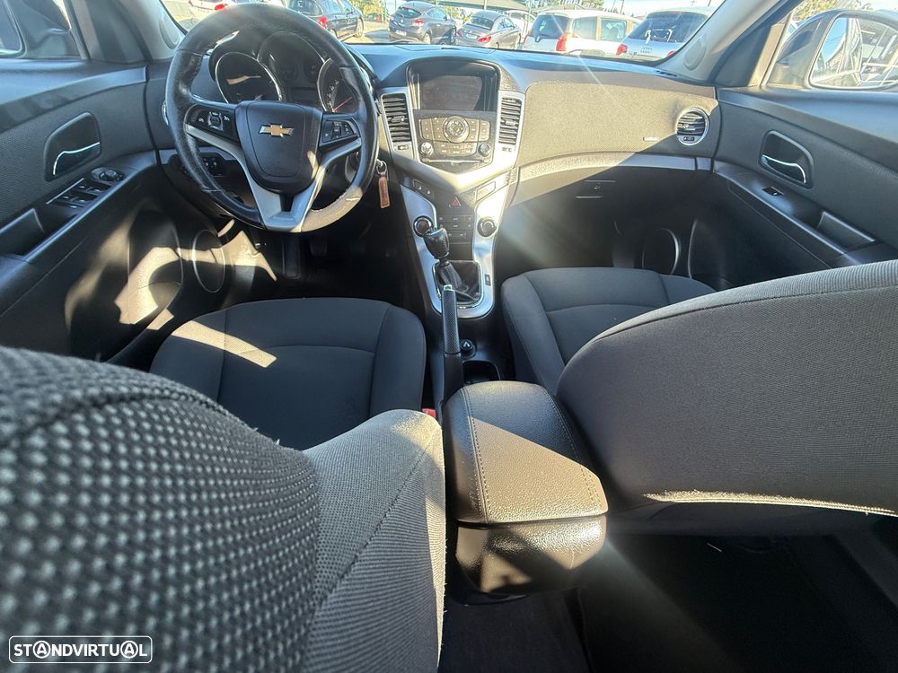 Chevrolet Cruze 2.0 VCDi LTZ - 11