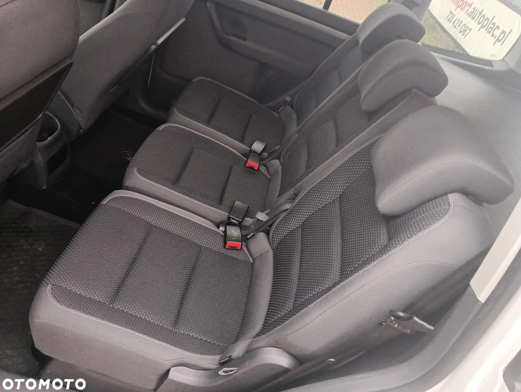 Volkswagen Touran 2.0 TDI DPF BlueMotion Technology DSG Comfortline - 27