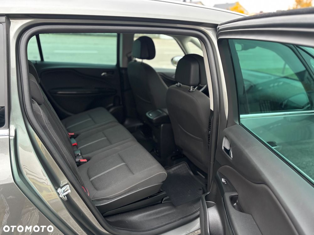 Opel Zafira - 12