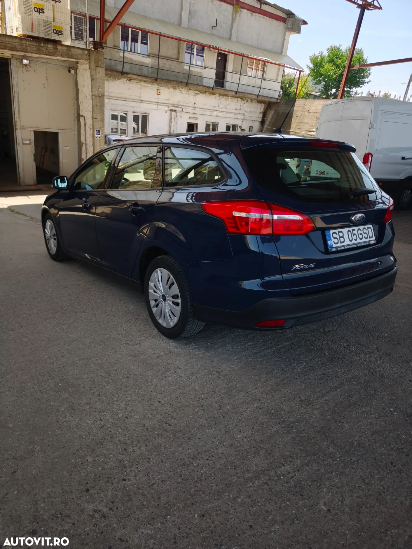 Ford Focus 1.6 Ti-VCT Powershift Titanium - 4