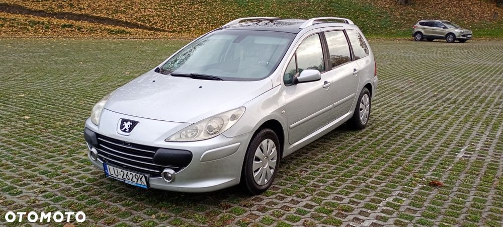 Peugeot 307 - 1