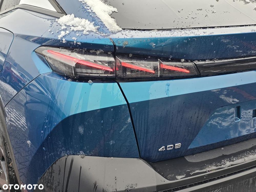 Peugeot 408 1.6 Plug-In Hybrid 225 GT EAT8 - 24
