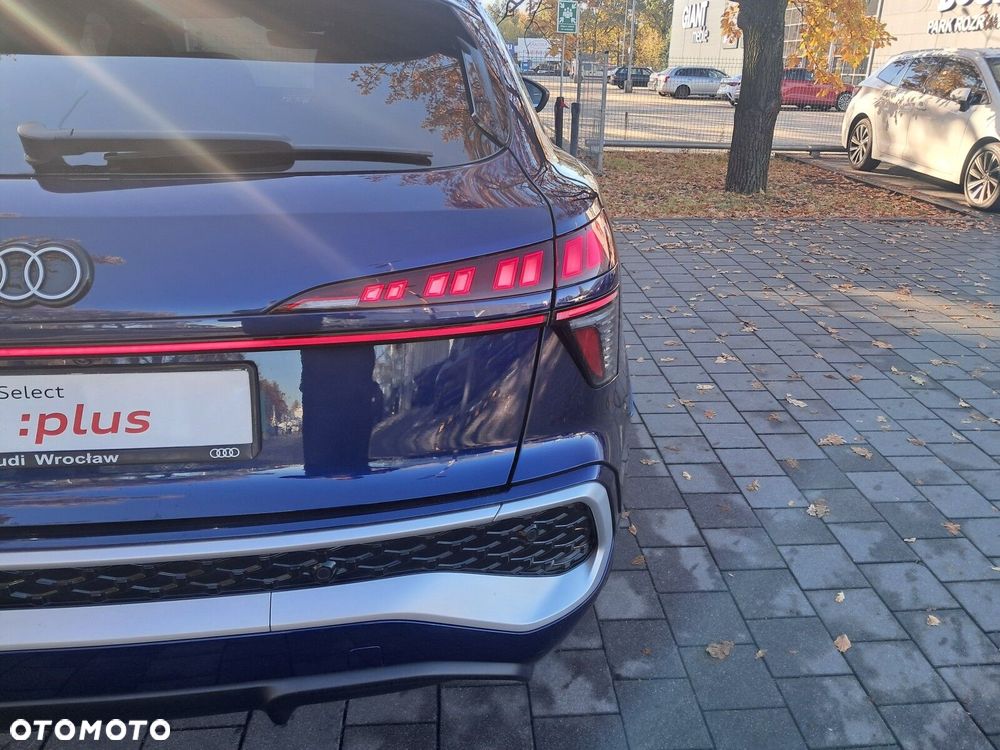Audi Q3 Sportback - 11