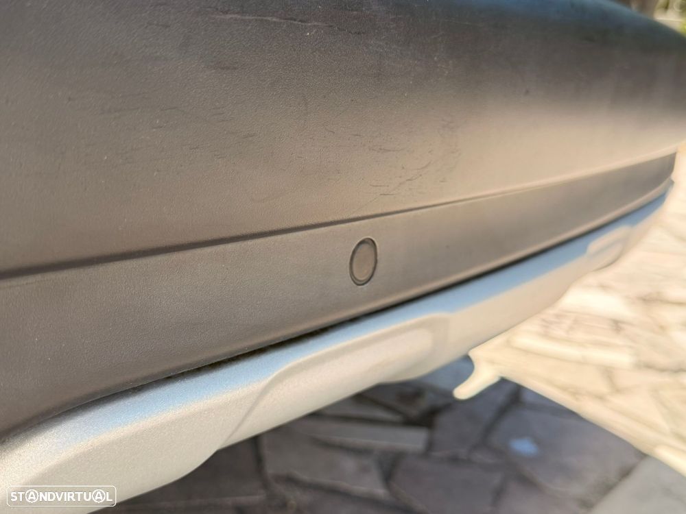 Peugeot 2008 1.2 PureTech Allure EAT6 - 38