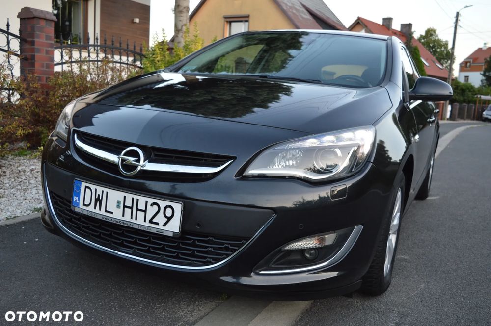 Opel Astra 1.4 Turbo Cosmo - 12