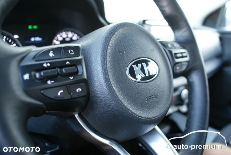 Kia Stonic 1.4 M - 8