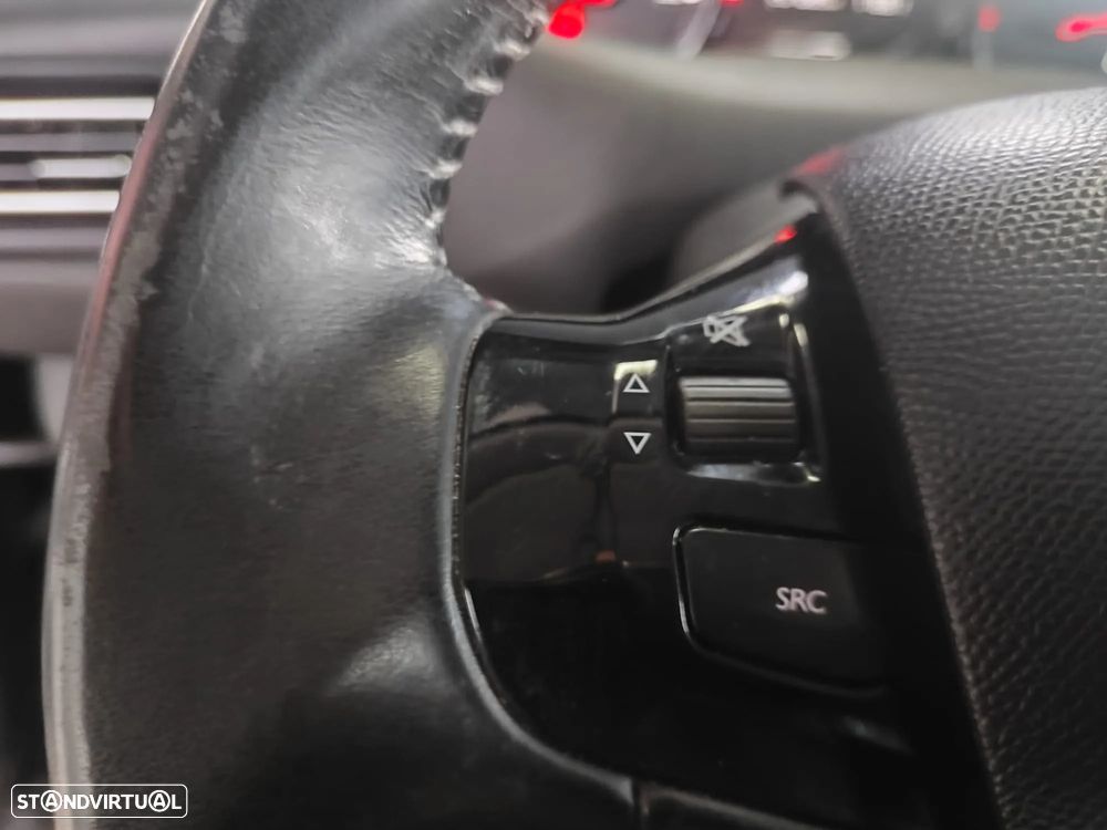 Peugeot 308 1.6 e-HDi Active CVM6 - 28