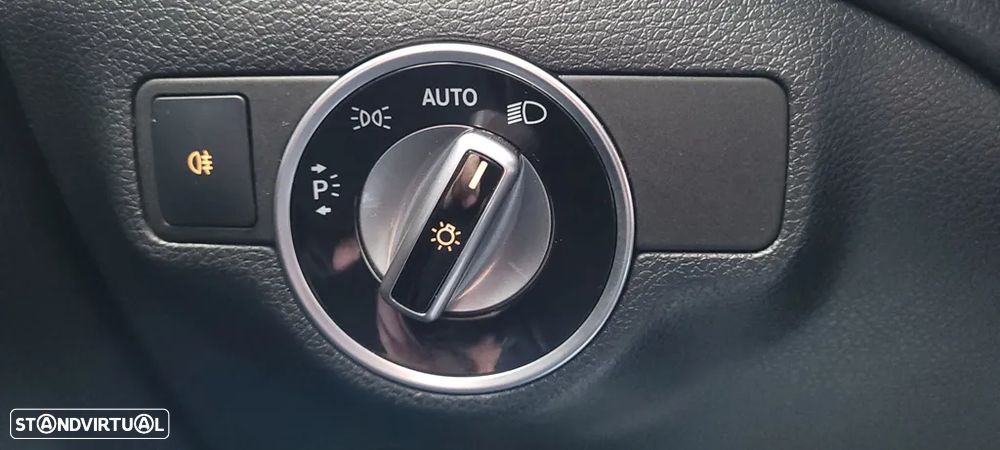 Mercedes-Benz CLA 180 d Shooting Brake Urban - 36