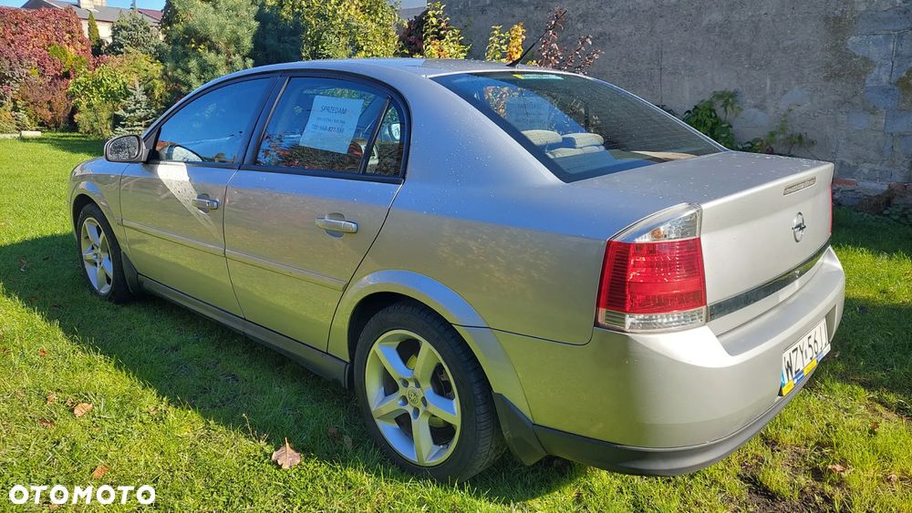 Opel Vectra 2004 photo 2