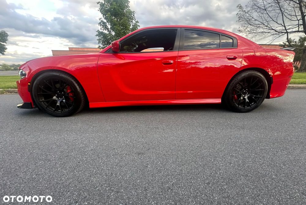 Dodge Charger 6.4 Scat Pack Widebody - 8