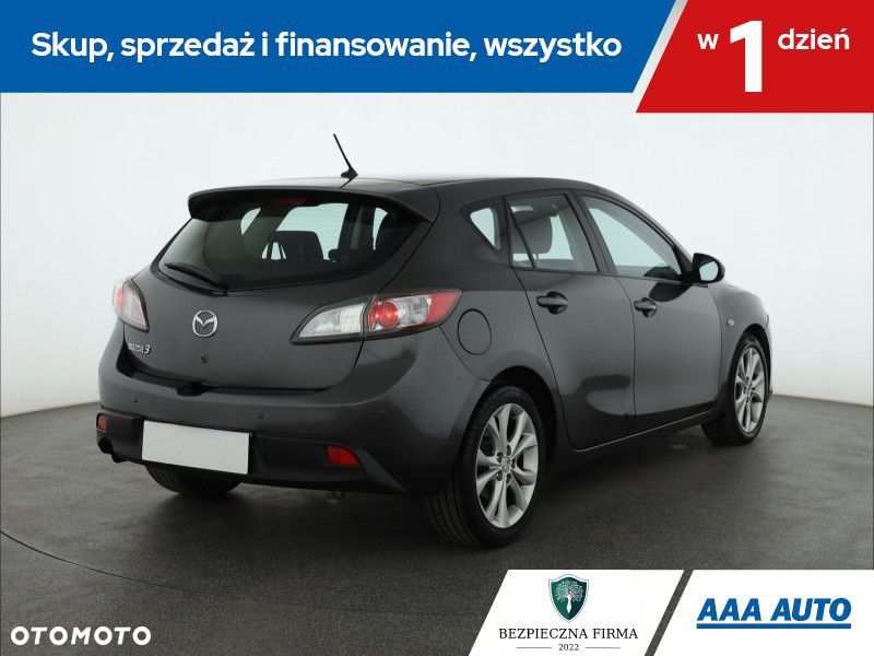 Mazda 3 - 6
