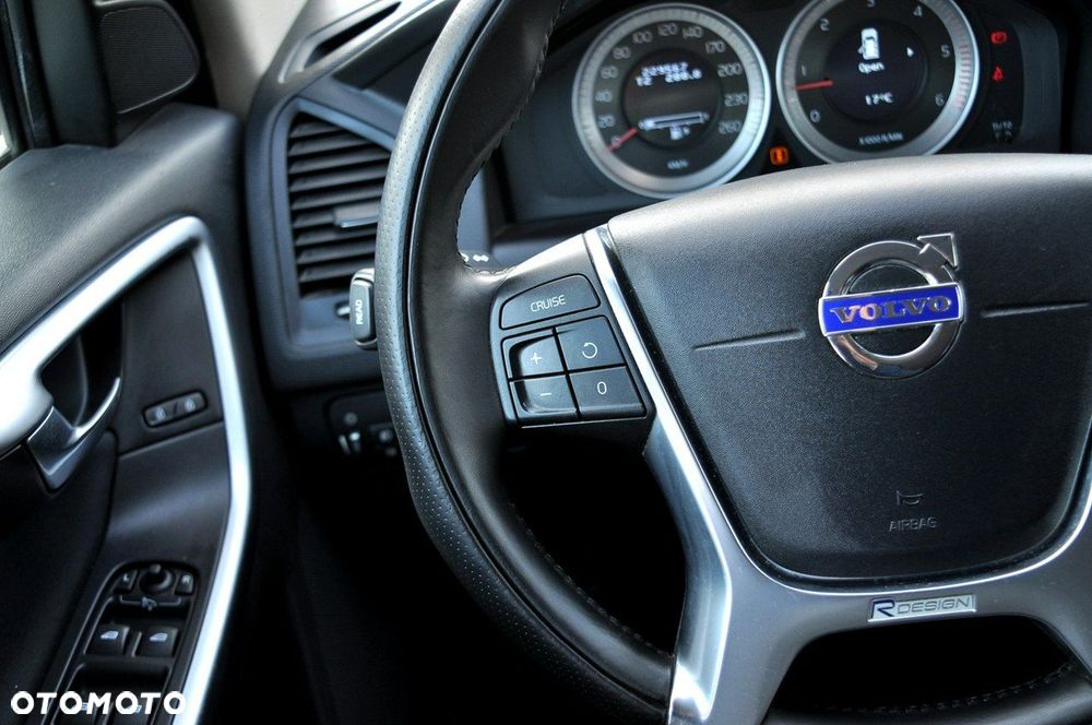 Volvo XC 60 D3 R-Design - 14