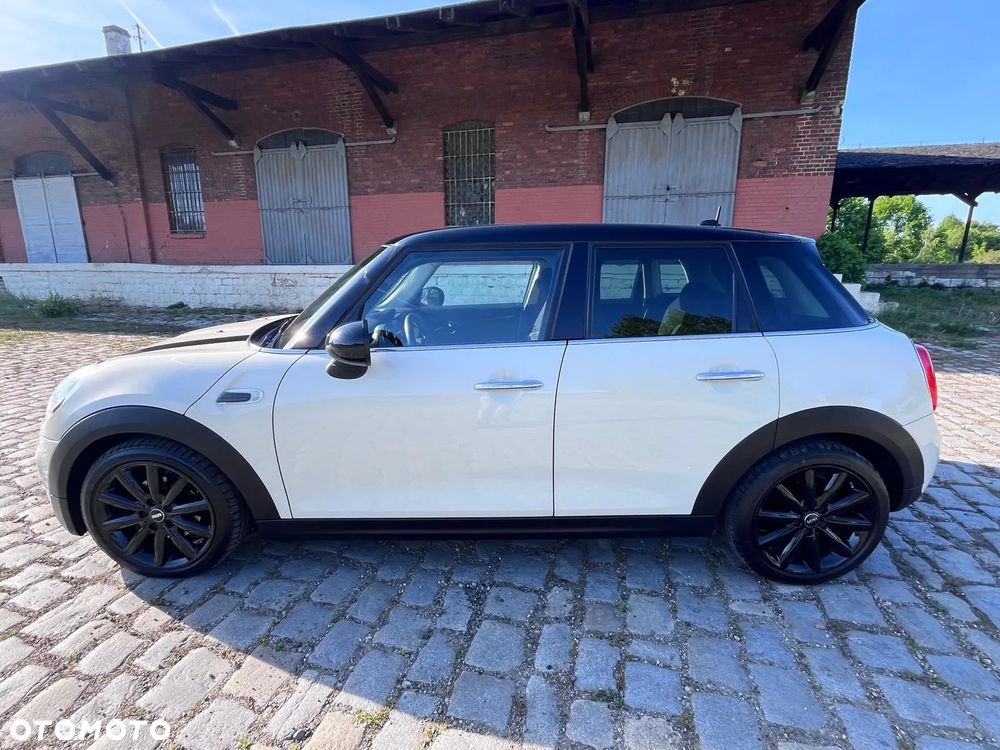 MINI Cooper Standard - 4