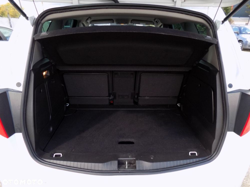 Opel Meriva - 9