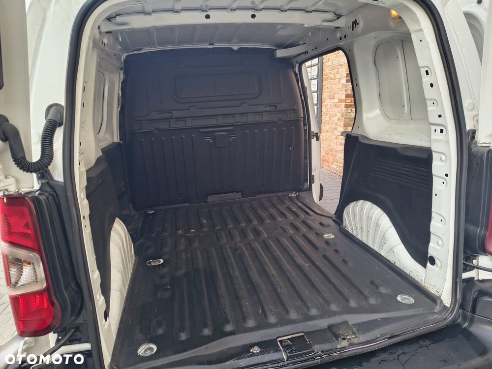 Peugeot PARTNER ProAce CITY Kangoo Express Berlingo pro ace - 18