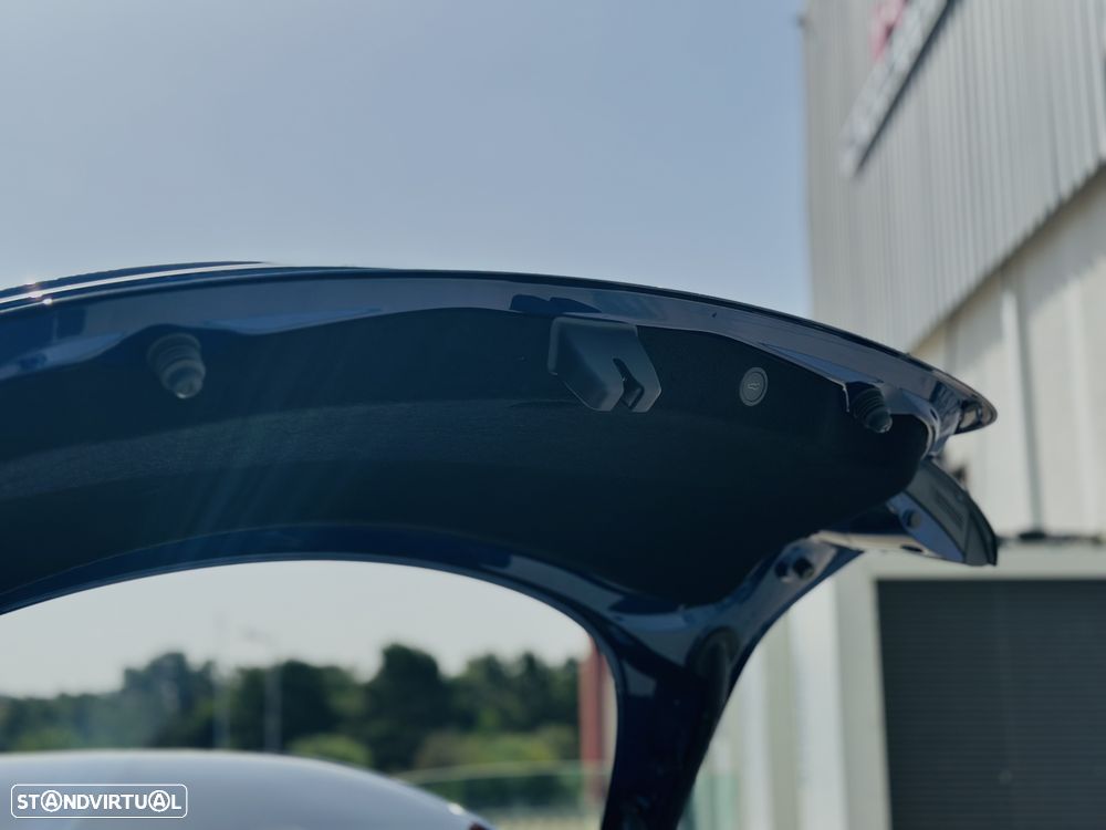 Tesla Model 3 Tração Traseira — fotografia 32