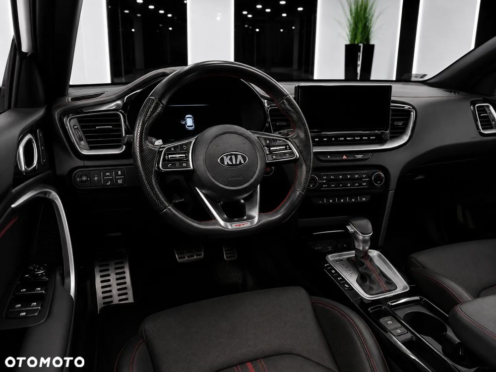 Kia ProCeed 1.6 T-GDI GT DCT - 7