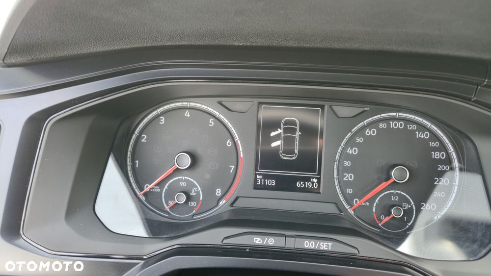 Volkswagen Polo 1.0 Comfortline - 12