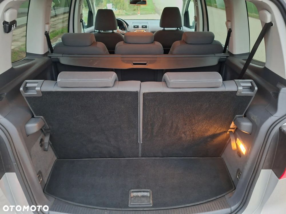 Volkswagen Touran 1.6 TDI DPF BlueMotion Technology Comfortline - 7