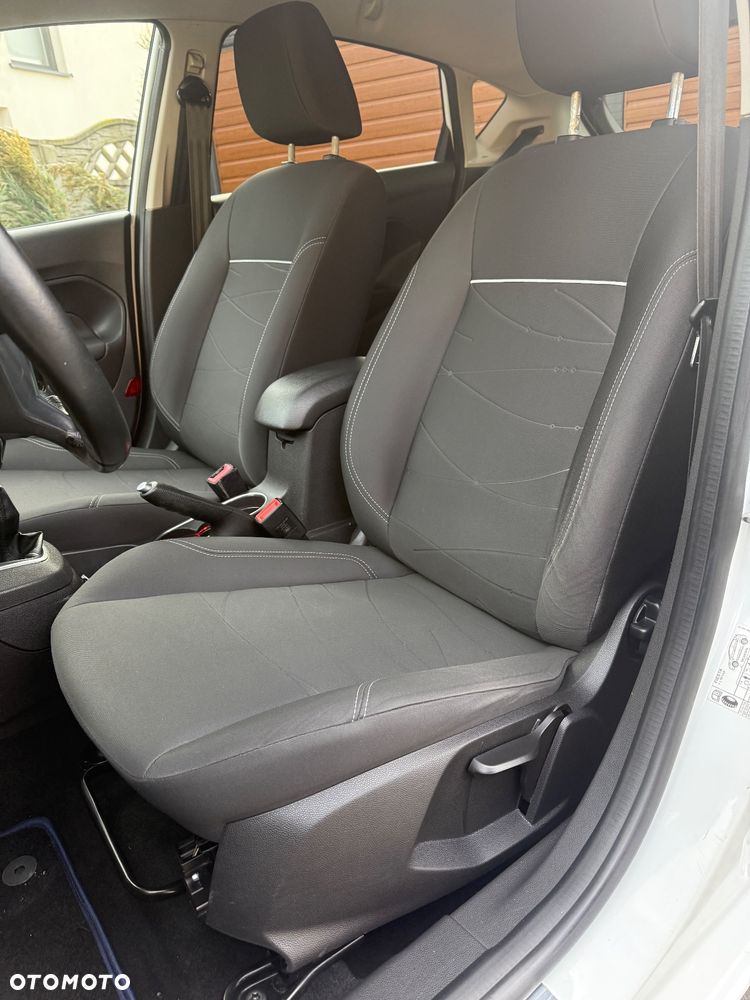 Ford Fiesta 1.0 Champions Edition - 25