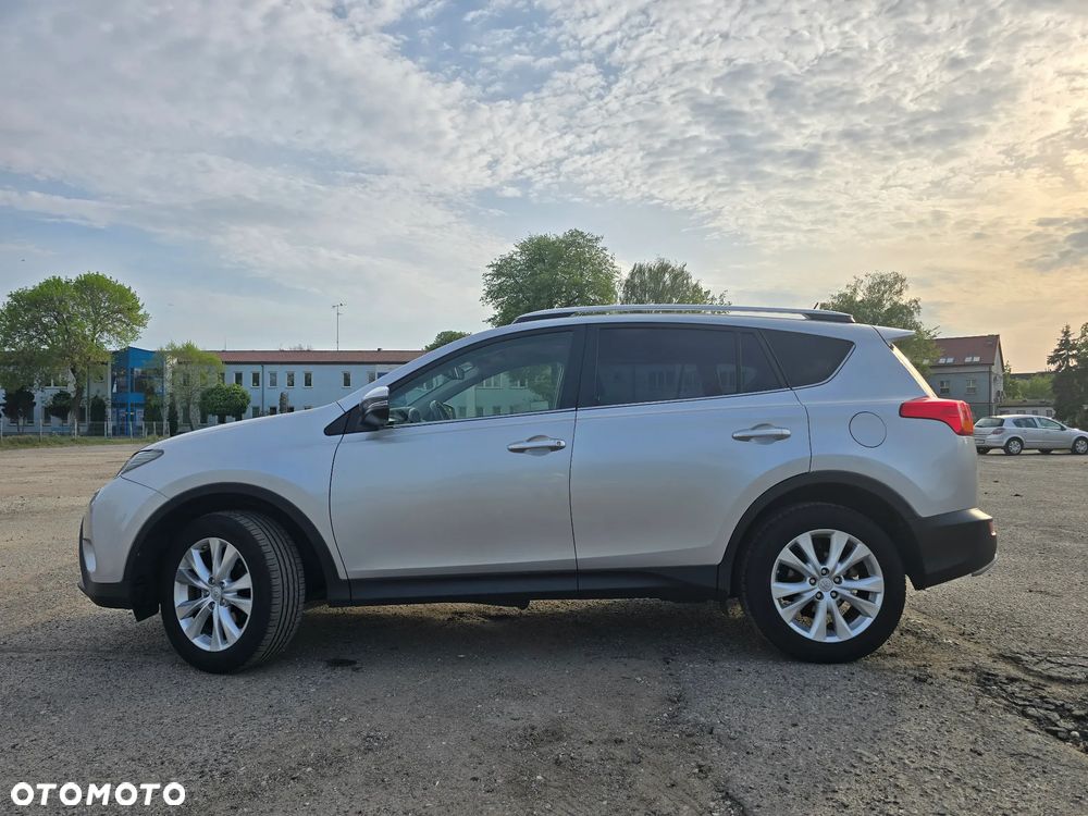 Toyota RAV4 2.2 D-4D Premium - 2