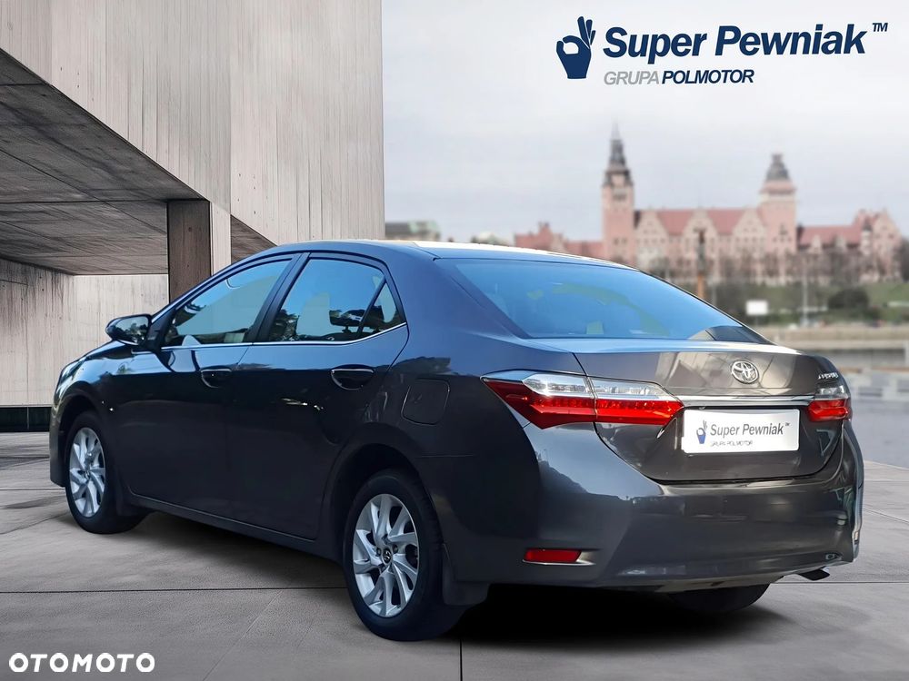 Toyota Corolla 1.6 Comfort - 3