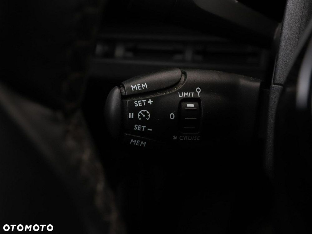 Peugeot 3008 BlueHDi 120 Stop & Start Allure - 35