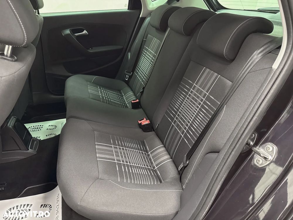 Volkswagen Polo 1.2 TSI Blue Motion Technology Lounge - 15