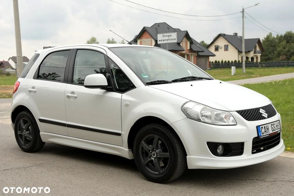Suzuki SX4 - 10