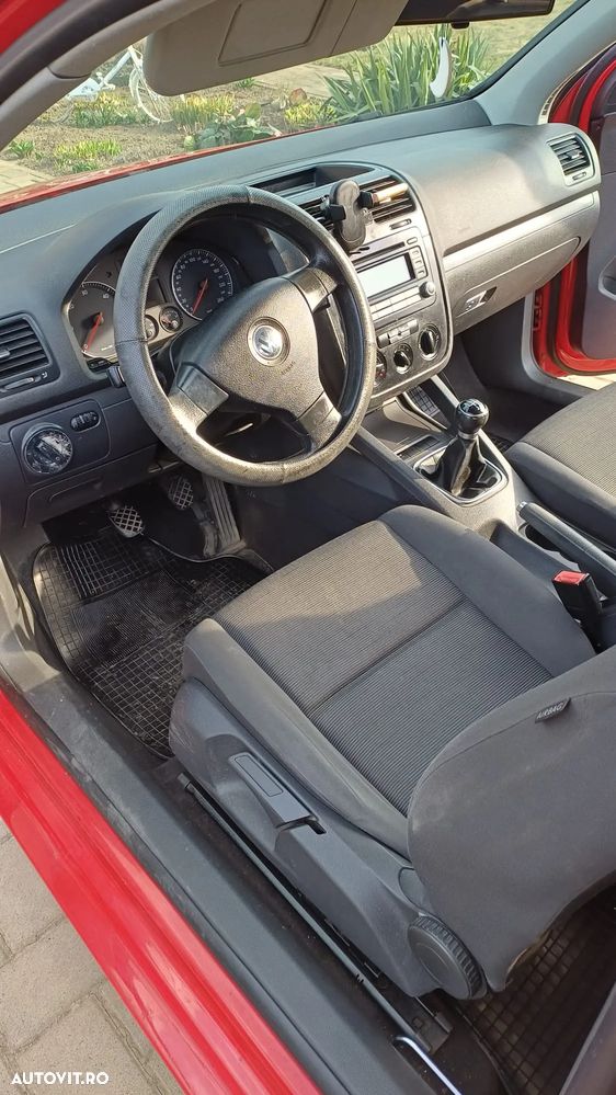 Volkswagen Golf 1.9 TDI Comfortline - 6