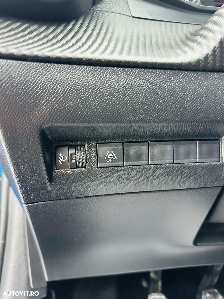 Peugeot 208 BlueHDi 100 Allure Pack - 21