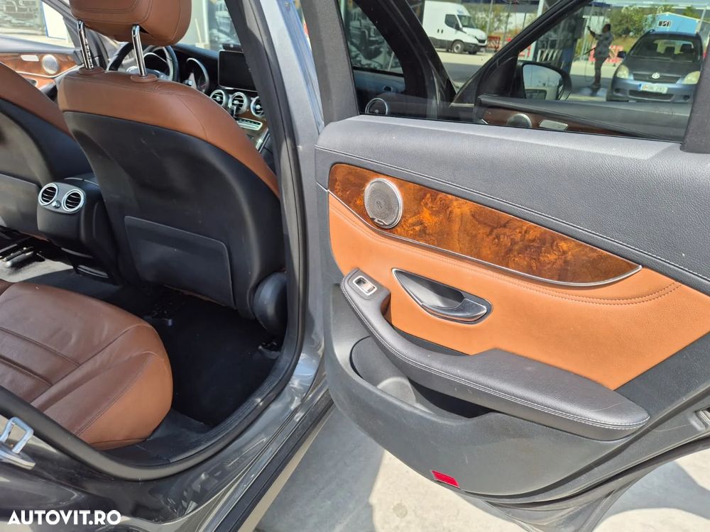 Mercedes-Benz GLC - 23