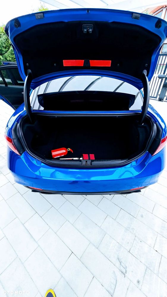 Alfa Romeo Giulia 2.0 Turbo Veloce Q4 - 19