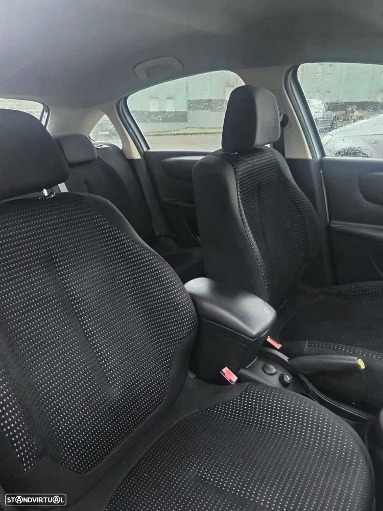 Citroën C4 1.6 HDi VTR Pack CMP6 - 11