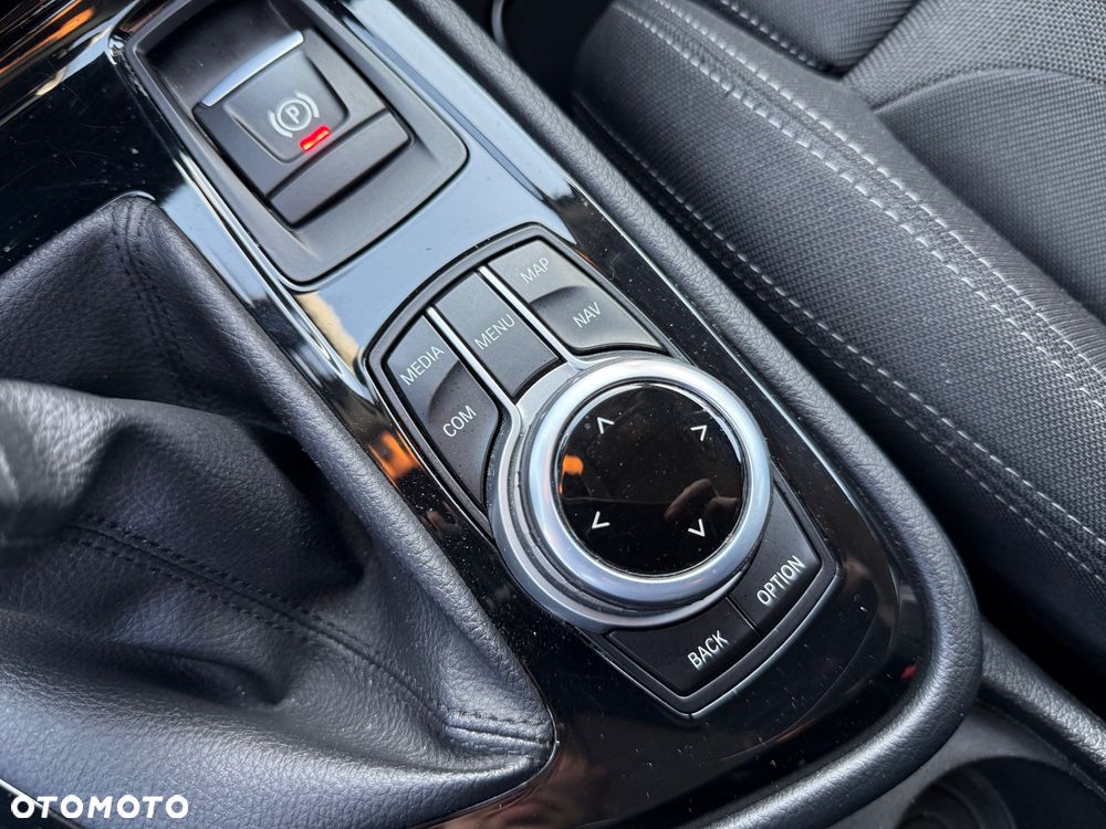 BMW Seria 2 218d GT Sport Line - 30