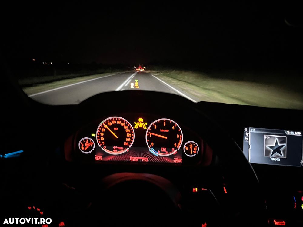 BMW X5 xDrive40d - 23