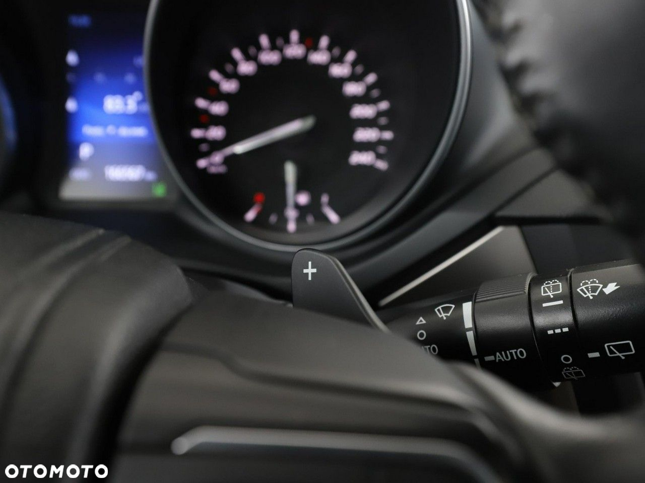 Toyota Avensis Combi 1.8 Multidrive S Executive - 34