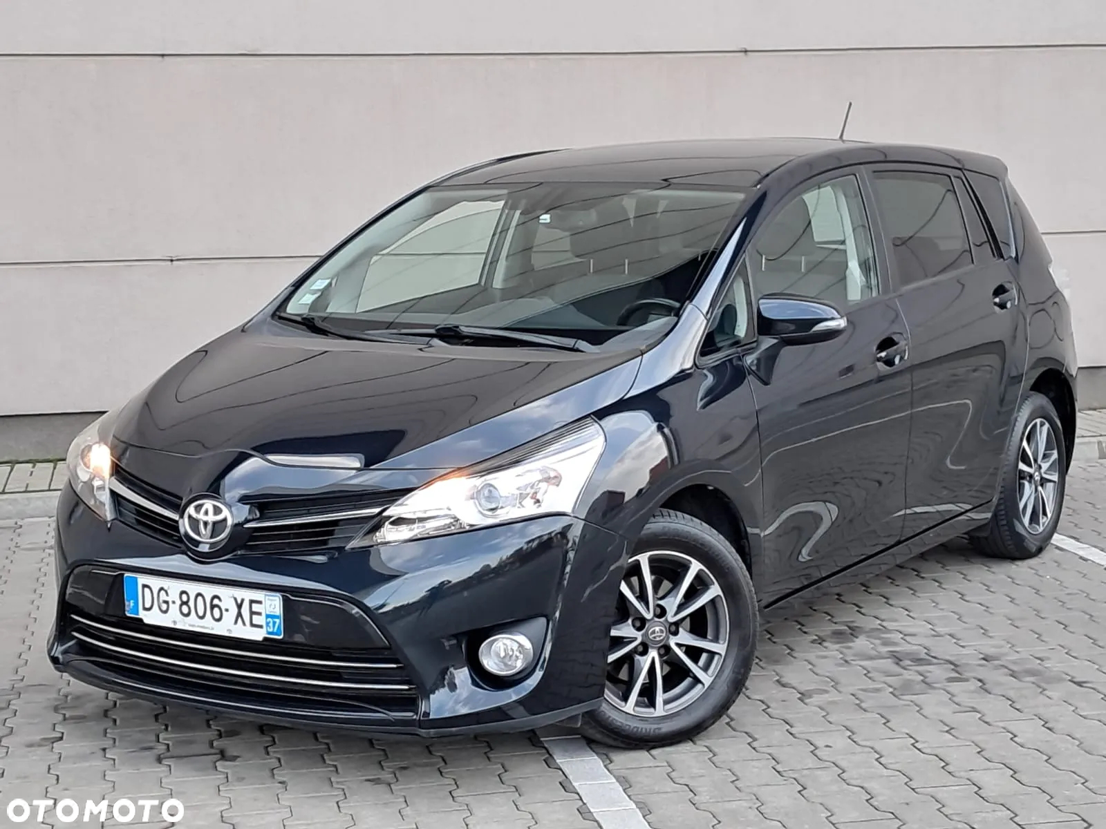 Toyota Verso - 7