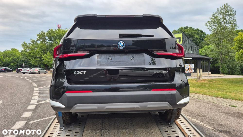 BMW iX1 eDrive20 - 4