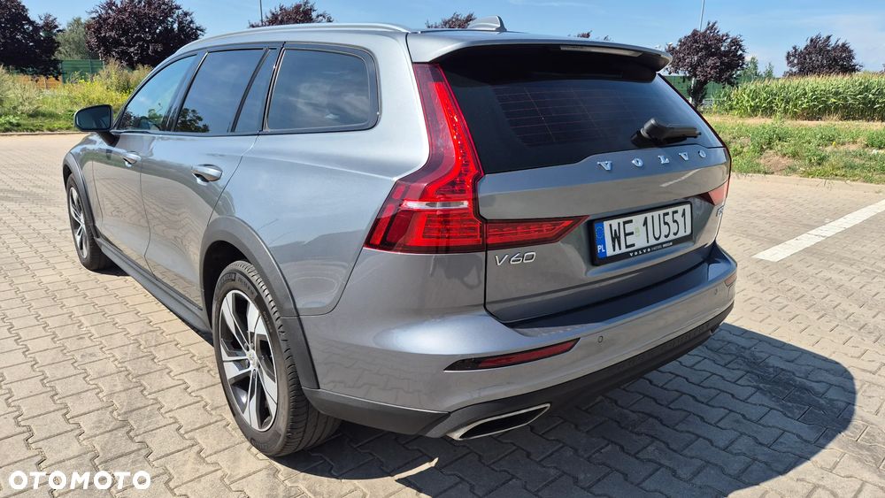 Volvo V60 Cross Country Pro B5 B AWD - 4