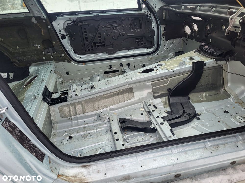 Karoseria Kabina BMW m3 e92 v8 4.0 420km coupe - 5