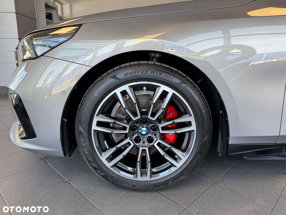 BMW Seria 5 520d xDrive - 15