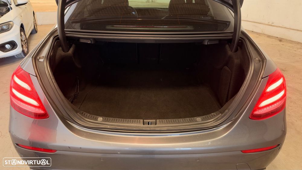 Mercedes-Benz E 220 - 11