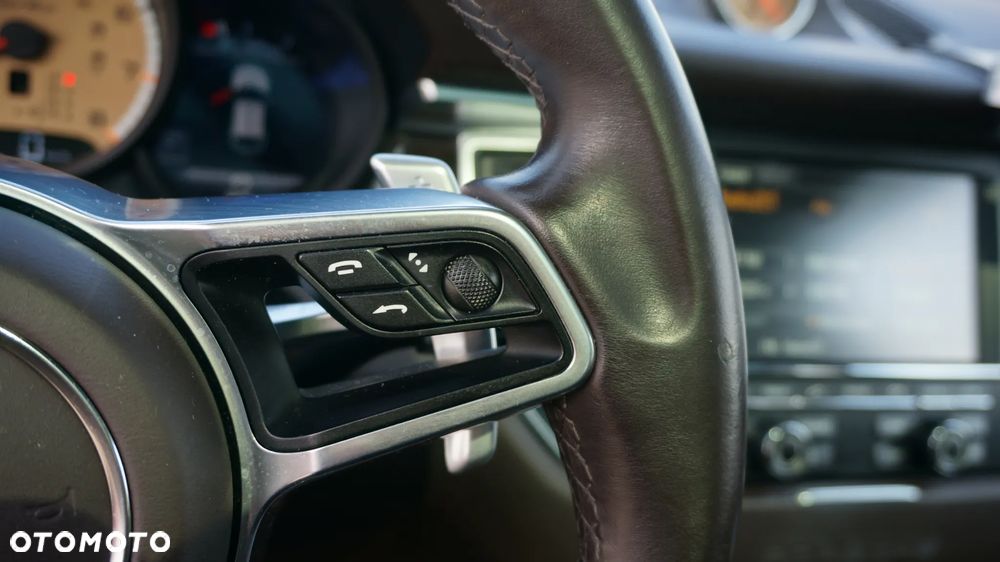 Porsche Macan - 23